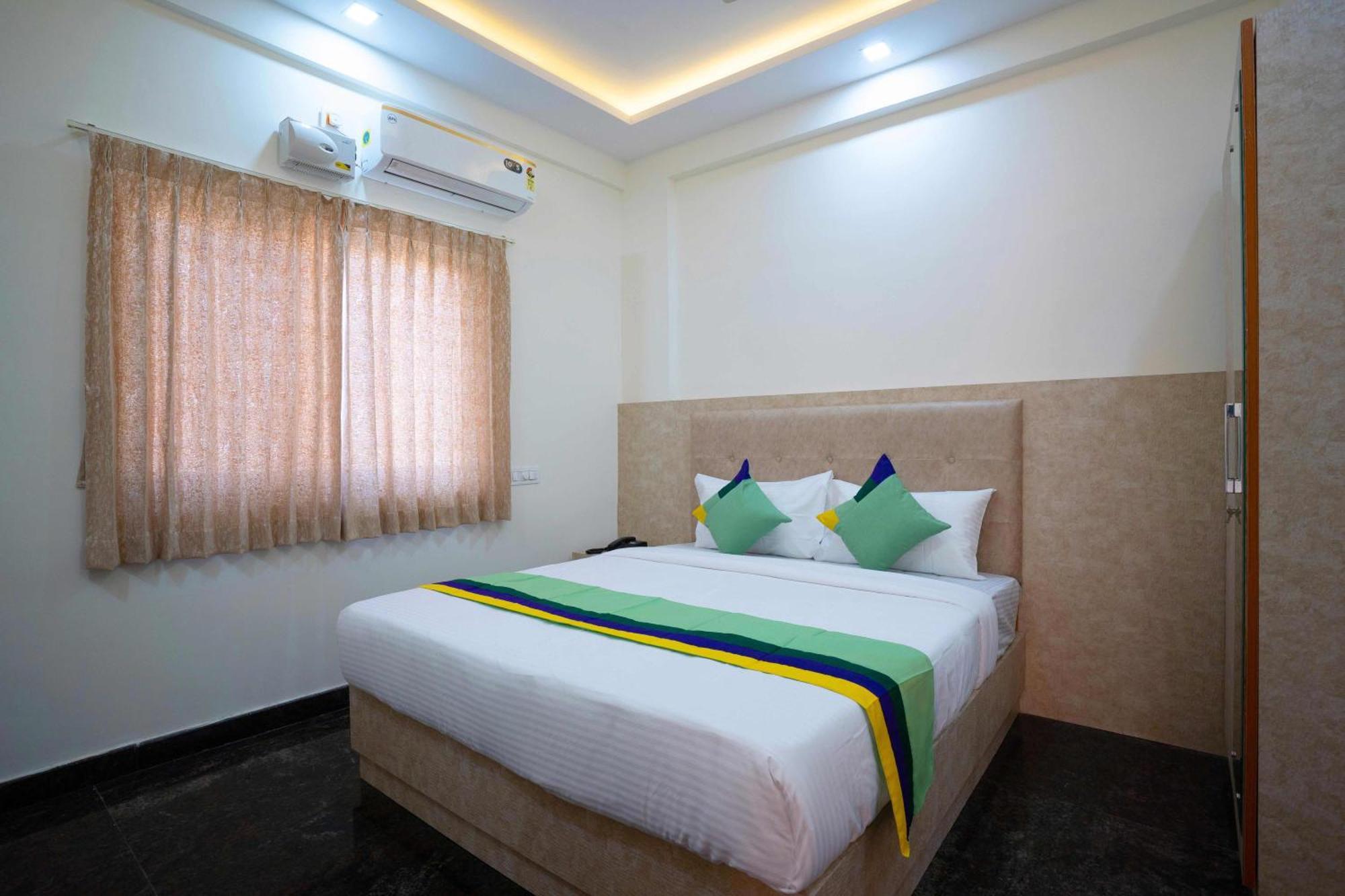 Treebo Galaxy Kings Suites, Hebbal Bangalore Dış mekan fotoğraf